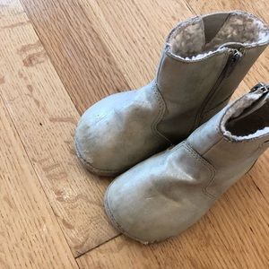 Zarababy boots, sz 21